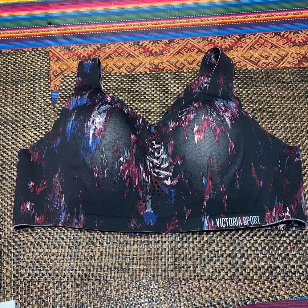 Victoria secret sports bra